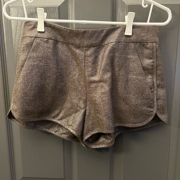 French Connection bronze shorts, size 4 (waist 28in). Zips closed at the back. - Picture 4 of 4